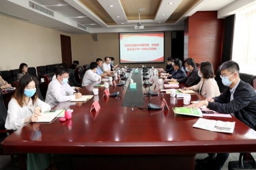 黄冈市委常委、统战部部长李幼平一行光临佰利乐纸业调研领导